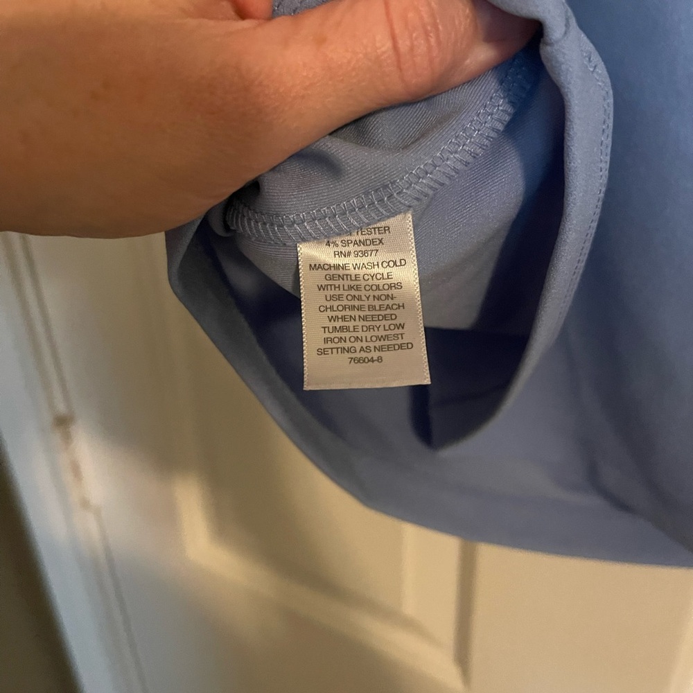 Liz Claiborne Light Blue Pleated Cap-Sleeve Blouse - Picture 4 of 4